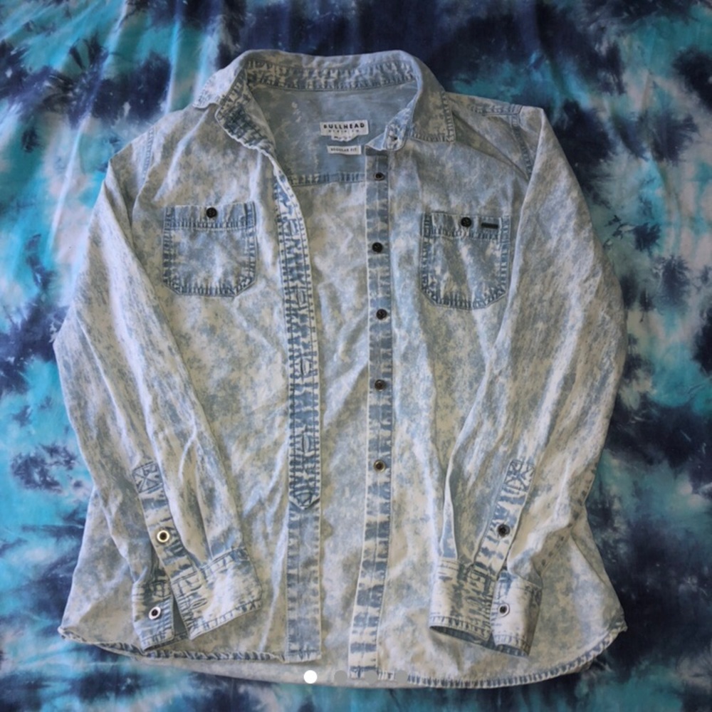 Bullhead denim acid wash button up long sleeve